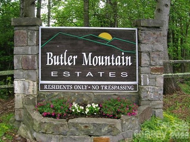 9999 Ebby Ridge Drive 340, Fairview, NC 28730