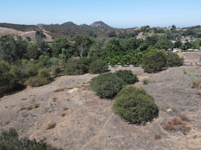 3 Citrus Crest Drive, Valley Center, CA 92082