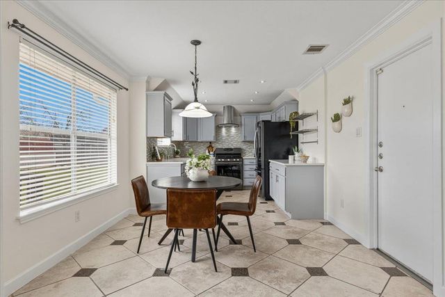 8103 Red Rock CV, Austin, TX 78749