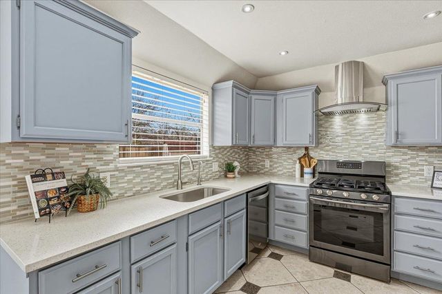 8103 Red Rock CV, Austin, TX 78749