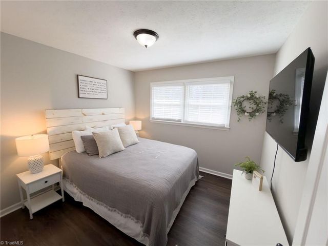 165 Summerglen Drive, Lewisville, NC 27023