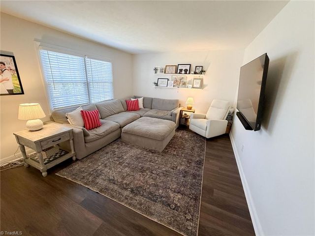 165 Summerglen Drive, Lewisville, NC 27023