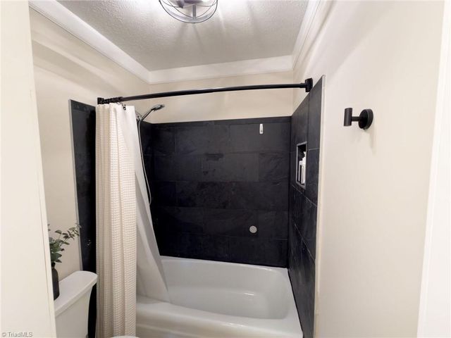 165 Summerglen Drive, Lewisville, NC 27023