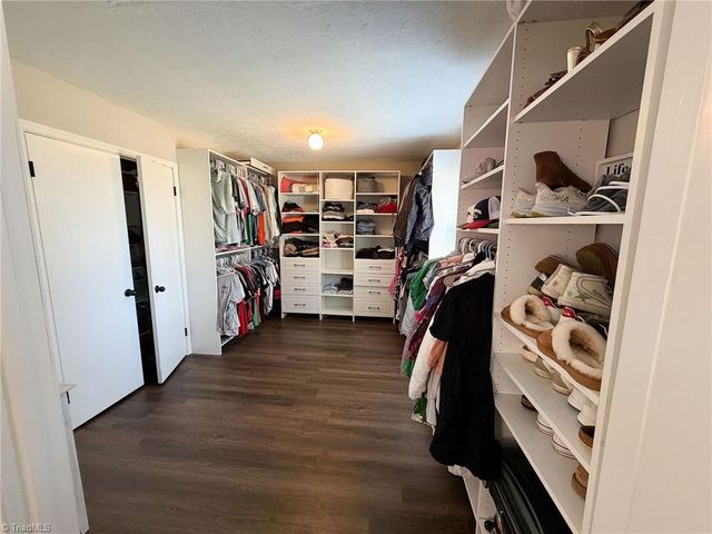 165 Summerglen Drive, Lewisville, NC 27023