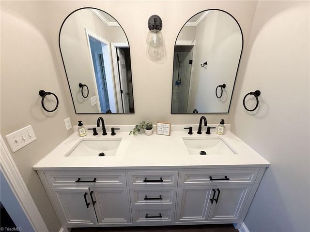 165 Summerglen Drive, Lewisville, NC 27023