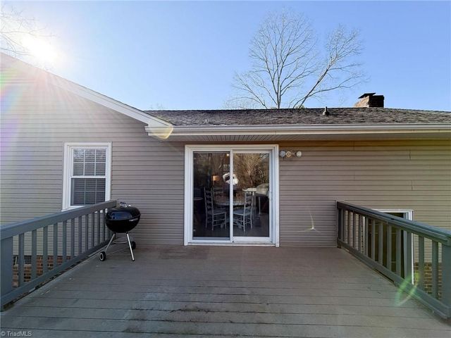 165 Summerglen Drive, Lewisville, NC 27023