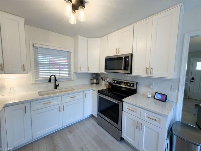 165 Summerglen Drive, Lewisville, NC 27023