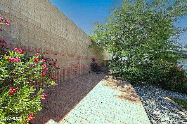 12619 S KOSH Street, Phoenix, AZ 85044