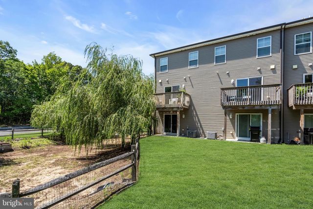 2 BERKELEY CROSSING WAY, Bayville, NJ 08721