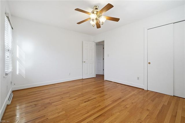 4200 Radcliffe LN, Chesapeake, VA 23321