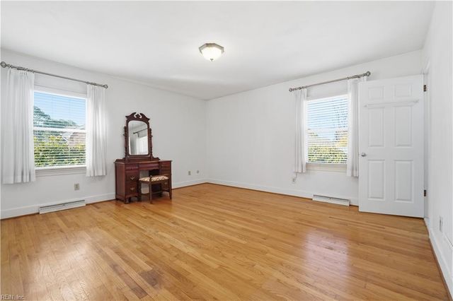 4200 Radcliffe LN, Chesapeake, VA 23321