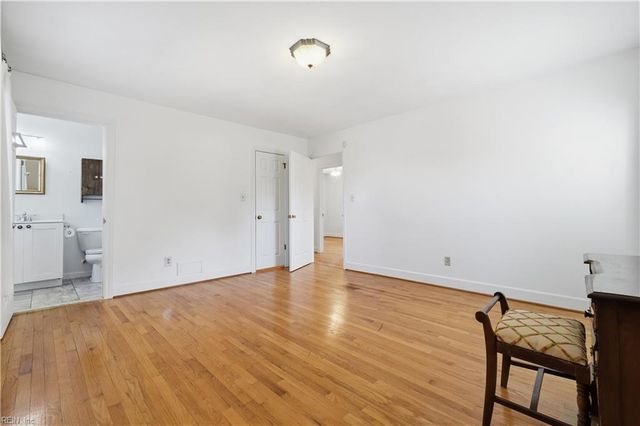 4200 Radcliffe LN, Chesapeake, VA 23321