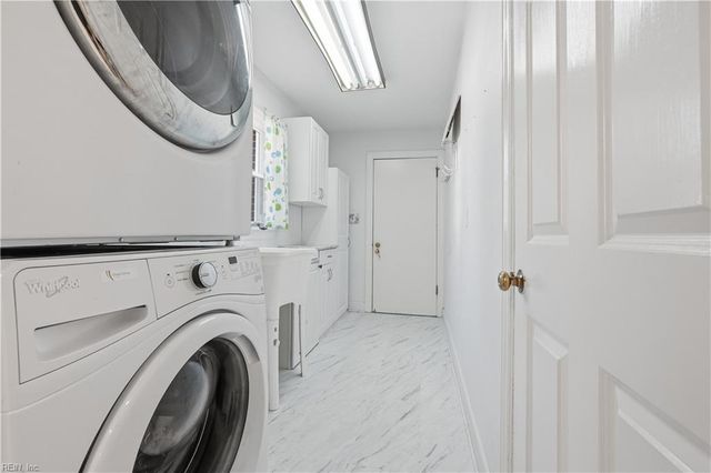 4200 Radcliffe LN, Chesapeake, VA 23321