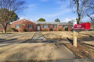 4200 Radcliffe LN, Chesapeake, VA 23321