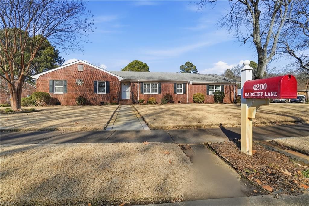 4200 Radcliffe LN, Chesapeake, VA 23321