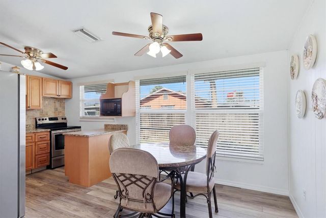 898 S BROADWAY, Englewood, FL 34223
