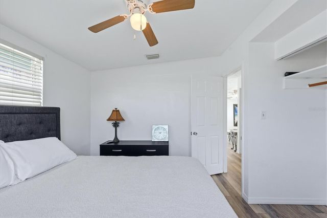 898 S BROADWAY, Englewood, FL 34223
