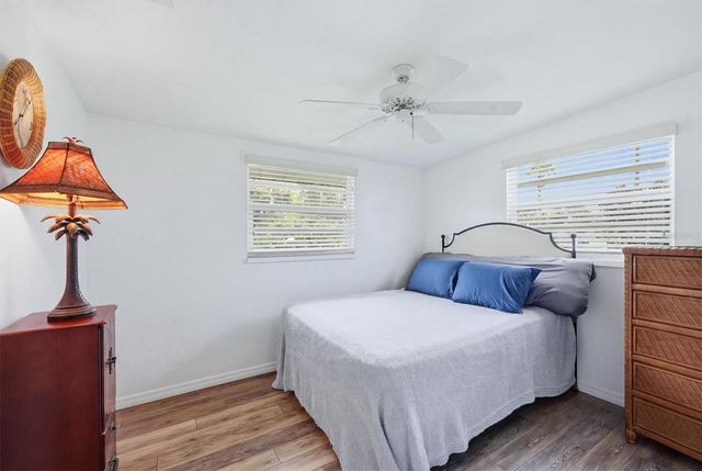 898 S BROADWAY, Englewood, FL 34223