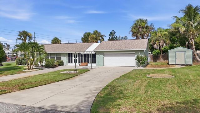 898 S BROADWAY, Englewood, FL 34223