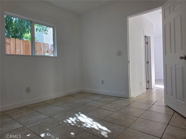 14853 San Fernando Misson Blvd., Los Angeles, CA 91345