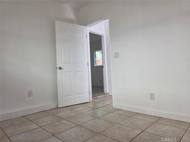 14853 San Fernando Misson Blvd., Los Angeles, CA 91345