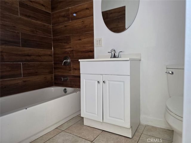 14853 San Fernando Misson Blvd., Los Angeles, CA 91345