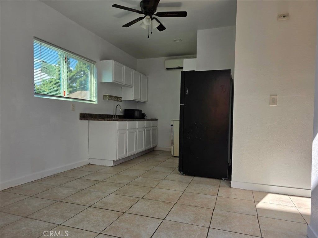 14853 San Fernando Misson Blvd., Los Angeles, CA 91345