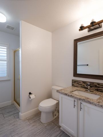 10208 Jenny Lynn Way, Elk Grove, CA 95757