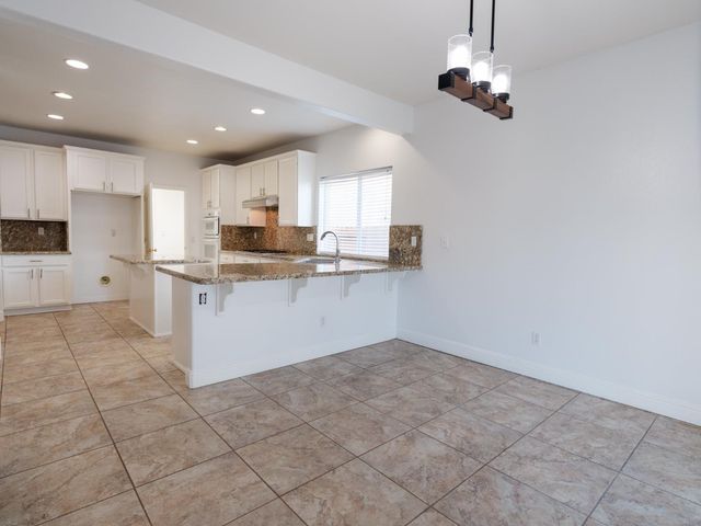 10208 Jenny Lynn Way, Elk Grove, CA 95757