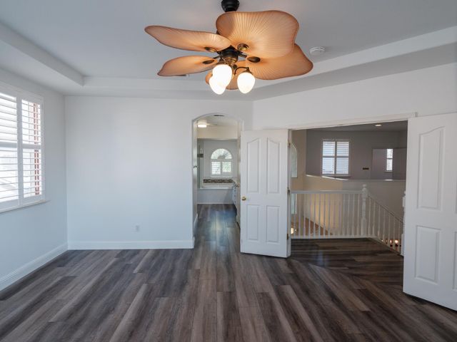 10208 Jenny Lynn Way, Elk Grove, CA 95757