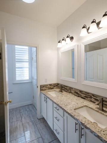 10208 Jenny Lynn Way, Elk Grove, CA 95757