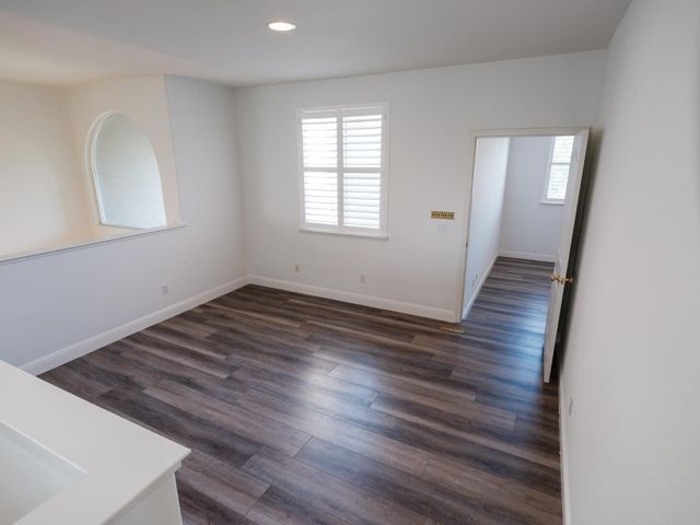 10208 Jenny Lynn Way, Elk Grove, CA 95757