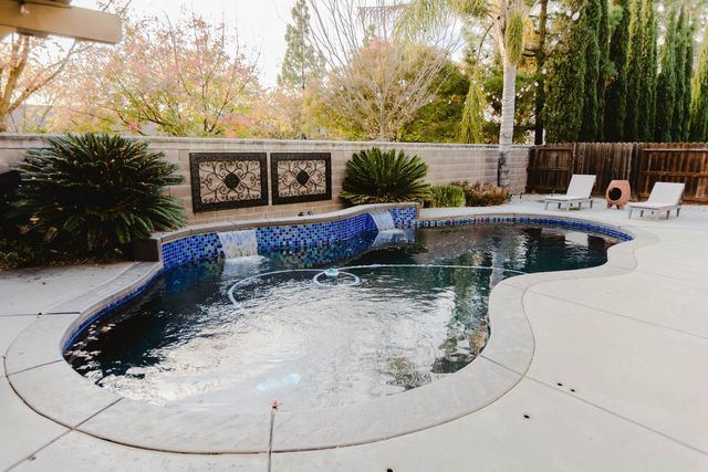 10208 Jenny Lynn Way, Elk Grove, CA 95757