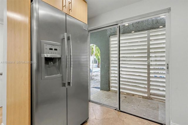 523 NE 38th Street 6, Miami, FL 33137
