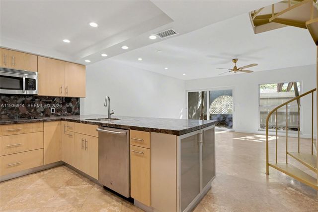 523 NE 38th Street 6, Miami, FL 33137
