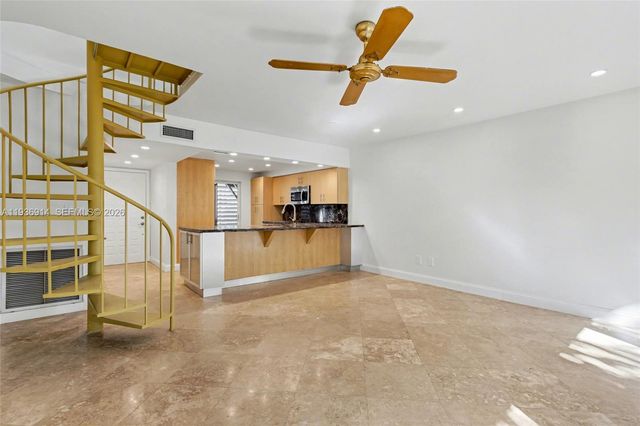 523 NE 38th Street 6, Miami, FL 33137