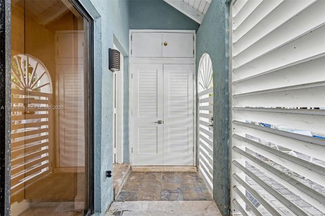 523 NE 38th Street 6, Miami, FL 33137