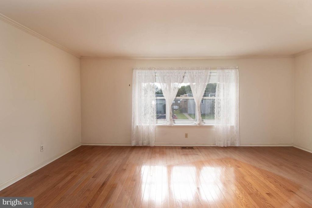 7914 BROUS AVE, PHILADELPHIA, PA 19152 — photo 5
