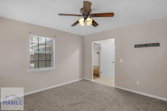 514 Elm Street, Hinesville, GA 31313