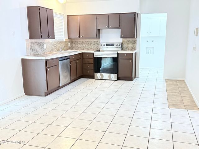 7202 N 36TH Avenue N, Phoenix, AZ 85051