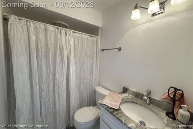 39472 Village Run Drive, Northville, MI 48168