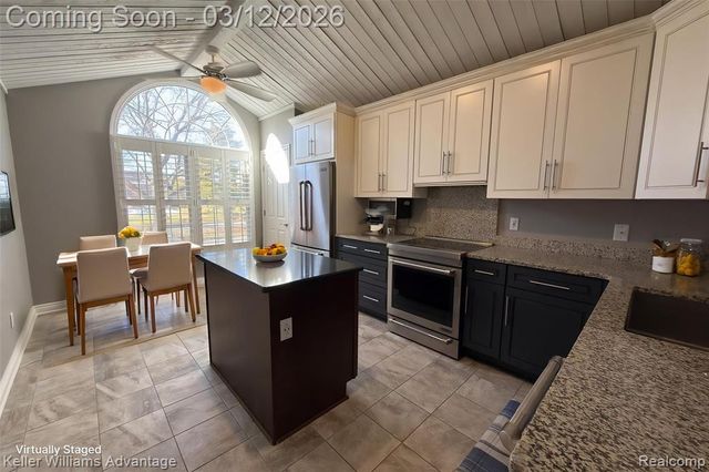 39472 Village Run Drive, Northville, MI 48168