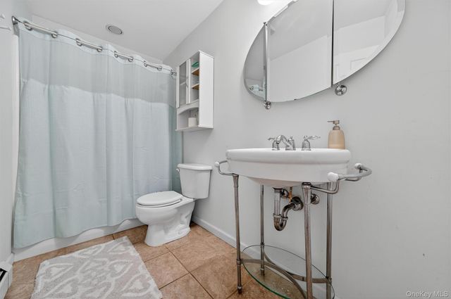 225 Kings Highway, Warwick, NY 10990