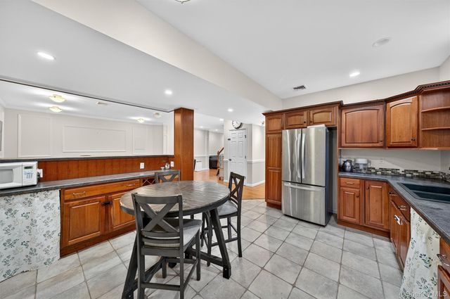 225 Kings Highway, Warwick, NY 10990