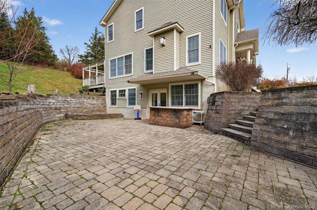 225 Kings Highway, Warwick, NY 10990