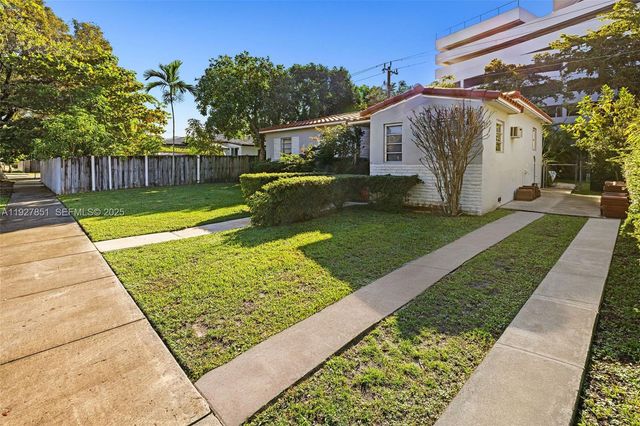 3310 SW 21st St, Miami, FL 33145