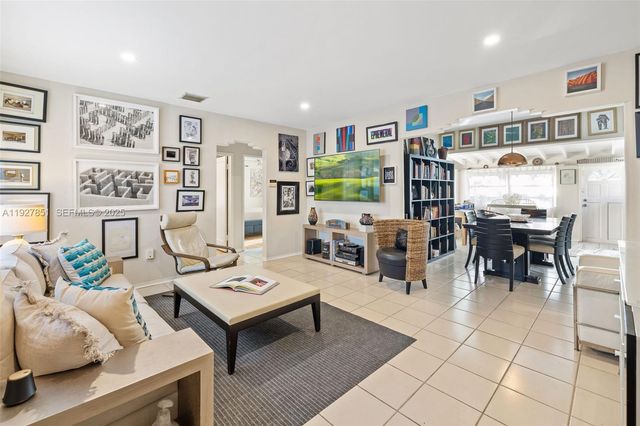 3310 SW 21st St, Miami, FL 33145