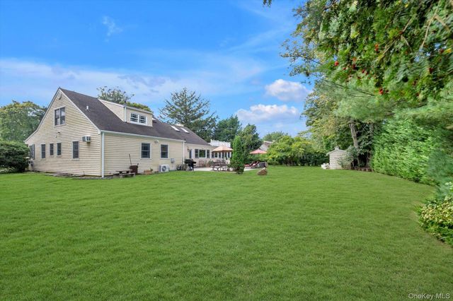 1361 Boxwood Drive E, Hewlett Harbor, NY 11557