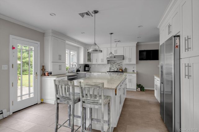 1361 Boxwood Drive E, Hewlett Harbor, NY 11557