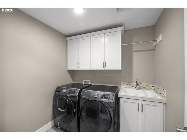 15820 Nw LINDER St, Portland, OR 97229
